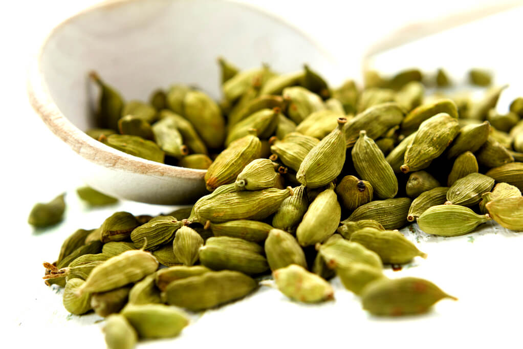 فوائد الهيل